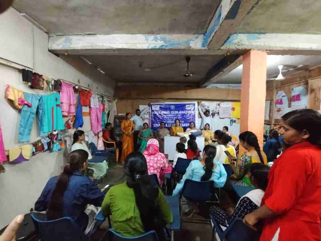 शिक्षक दिवस पर इनर व्हील ने किया शिक्षिकाओं का सम्मान ।