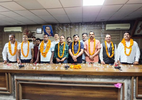 गाजीपुर प्रेस क्लब की कार्यकारिणी का पुनर्गठन