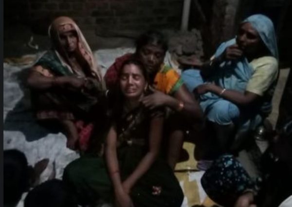 ढ़ढनी में करंट लगने से बिटिया की मौत