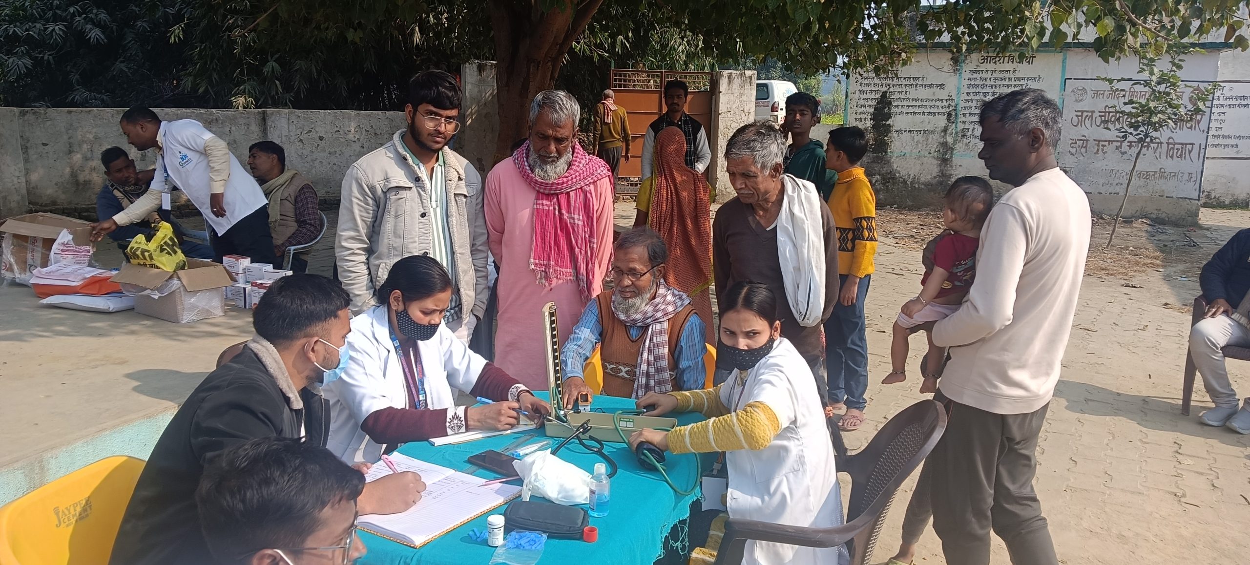 गोपीनाथ हॉस्पिटल द्वारा बरेसर मे निःशुल्क चिकित्सा शिविर का आयोजन
