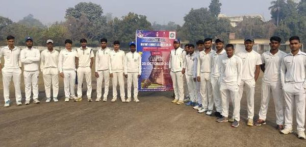 गाजीपुर डिस्ट्रिक्ट क्रिकेट लीग 2025 के दूसरे सुपर लीग मैच में मवेरिक्स विजयी।
